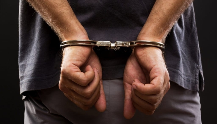 paksa-pengendara-bayar-rp5-ribu,-jukir-di-jakbar-diciduk-polisi