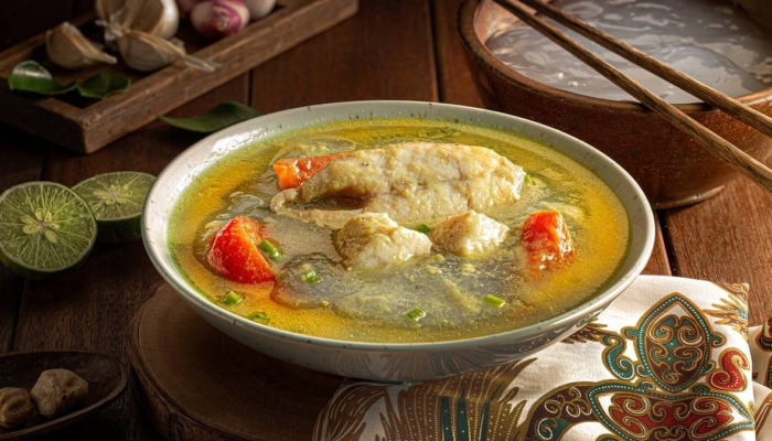 menikmati-kenyalnya-papeda,-bubur-khas-indonesia-timur-yang-kaya-tradisi