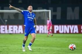 kembali-bergabung,-marc-klok-siap-fokus-bersama-persib-di-bali