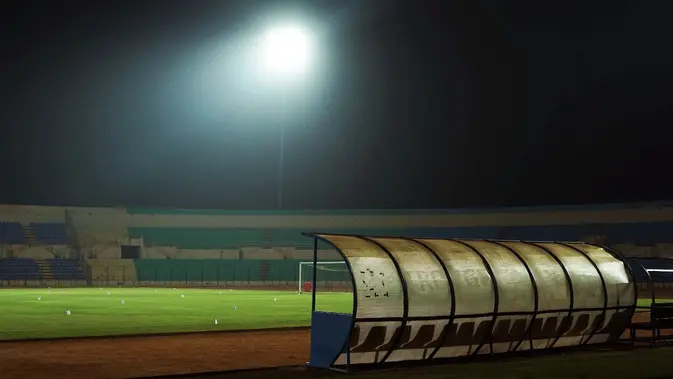 markas-psim-makin-siap,-stadion-sultan-agung-uji-lux-lampu-baru-jelang-bri-super-league-2026/2027
