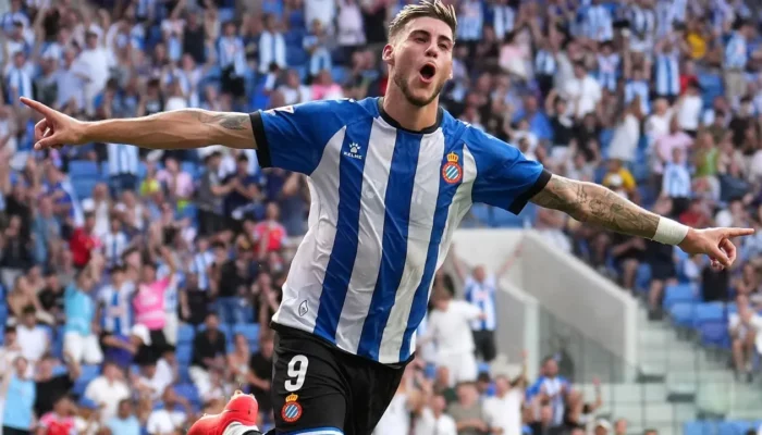 roberto-fernandez-bahagia-cetak-brace-dan-bantu-espanyol-kalahkan-levante