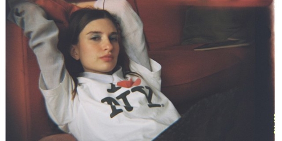 Lo-Fi Portraits on Film: Laura Sales Meets the Diana F+