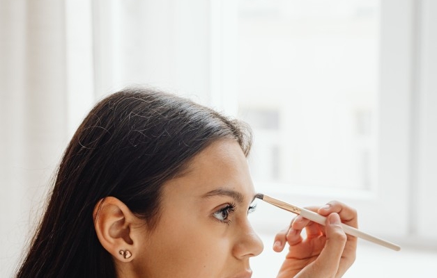 mudah!-ini-7-tips-makeup-untuk-wajah-bulat