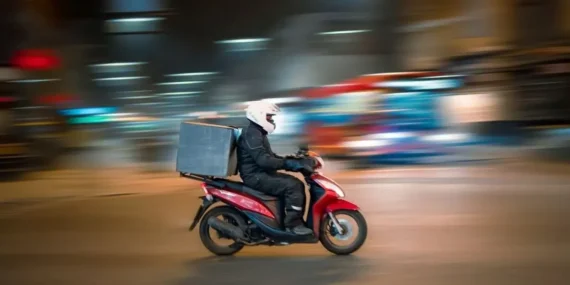 Presiden benar, pendapatan ojol naik hingga 3 kali lipat, tapi syarat dan ketentuan berlaku