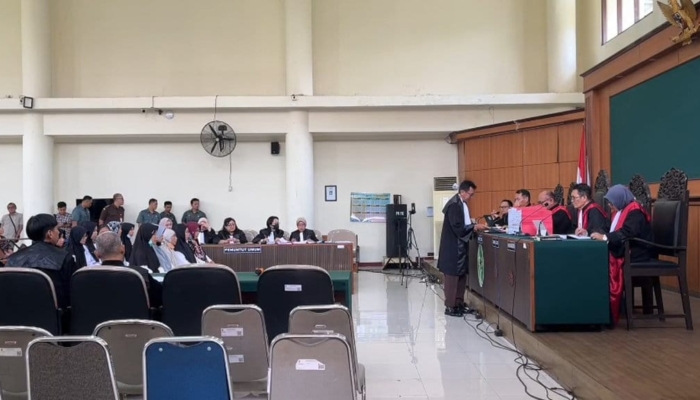 sidang-daycare-little-aresha:-anak-diikat-di-kamar-sempit