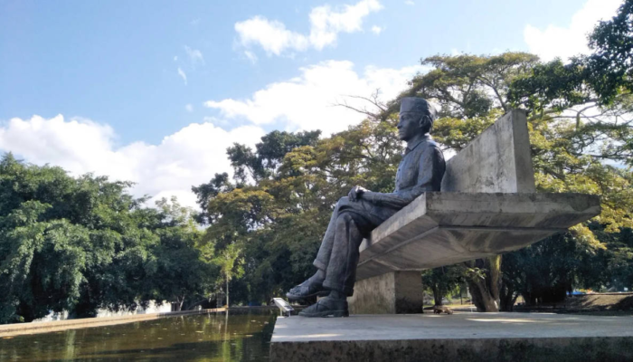 taman-renungan-bung-karno-di-ende,-tempat-lahirnya-gagasan-pancasila-di-bawah-pohon-sukun