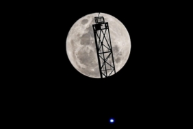 kutub-selatan-bulan,-obsesi-terbaru-perlombaan-antariksa