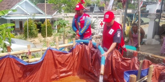 Atasi Kekeringan di Jatim, PMI Gelontorkan 2,1 Juta Liter Air Bersih sejak Juni 2026