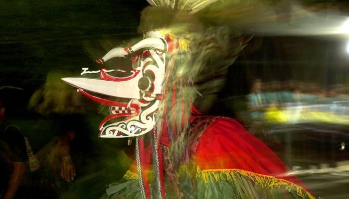 kenapa-kita-menyebutnya-kalimantan,-bukan-borneo