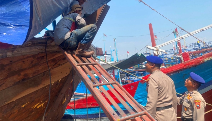 polresta-pati-gencarkan-inovasi-sipolacekal-cegah-kebakaran-kapal-di-pelabuhan
