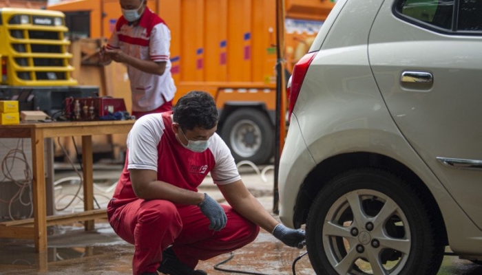 knalpot-mobil-keluar-asap-berlebih?-ini-penyebab-dan-cara-mengenalinya