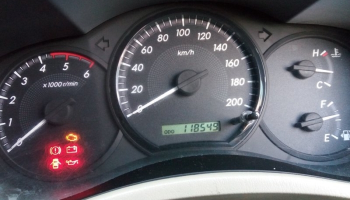 lampu-check-engine-kendaraan-menyala?-ini-penyebab-dan-solusinya