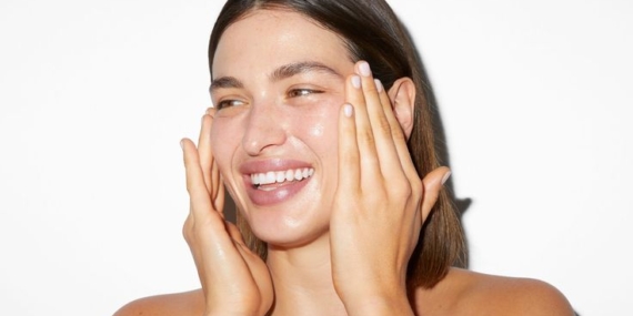 7 Rekomendasi Primer untuk Makeup Glowing dan Tahan Lama