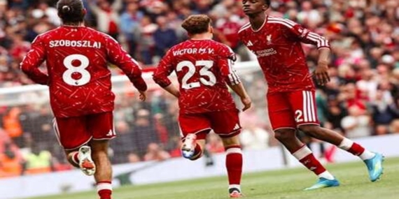 Liverpool vs Nottingham Forest : Imbang 2-2, Iraola Gagal Menang di Anfield