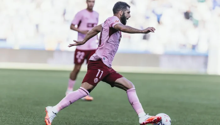 luis-rioja-minta-valencia-segera-berbenah-usai-kalah-telak-dari-la-coruna