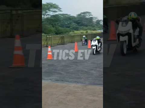 Motor Listrik Yadea T9 Dragbike #motorlistrik #dragbike #yadea #yadeat9 #otomotif #motor