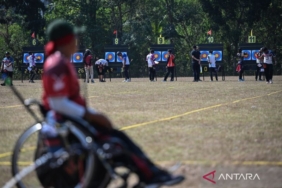ivan-gunawan-rancang-seragam-defile-indonesia-pada-asian-para-games
