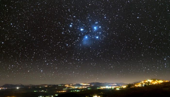 the-diamond-moon-and-other-astronomical-events-to-see-in-september-2026