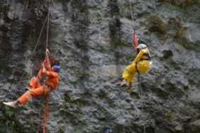 lima-pemanjat-indonesia-taklukkan-troll-wall-di-norwegia