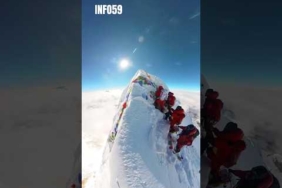 Gunung Tertinggi dan Paling Berbahaya di Dunia #shorts #gunungeverest #everest
