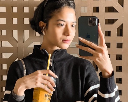 stylish!-ini-5-inspirasi-gaya-effortless-chic-putri-marino