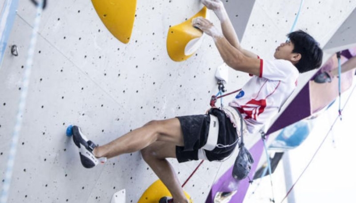 srondeng-lolos-ke-semifinal-world-climbing-series-koper-di-slovenia
