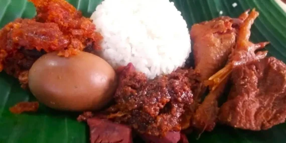 4 kuliner Jogja yang dulu rasanya membosankan, tapi kini paling saya rindukan di perantauan