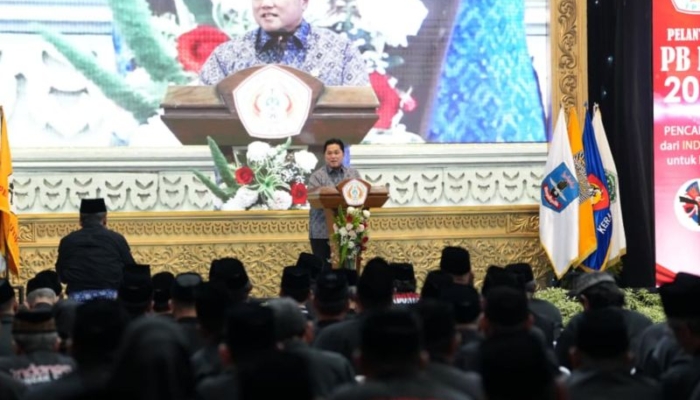 menpora-inginkan-sekolah-sd-dan-smp-miliki-pelatih-pencak-silat