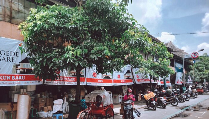 cuaca-panas-bikin-pendapatan-umkm-turun,-begini-solusi-dari-pakar-ugm