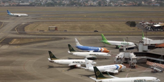 Abu vulkanik berbahaya bagi pesawat, ini alasan penerbangan ditutup