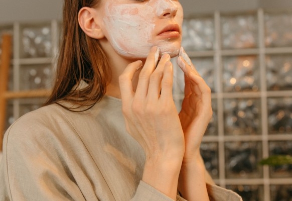 5-cara-memilih-skincare-hydrating-untuk-kulit-yang-dehidrasi
