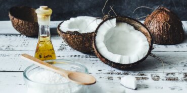 minyak-kelapa-bisa-diolah-jadi-bahan-bakar-pesawat-ramah-lingkungan,-kok-bisa?