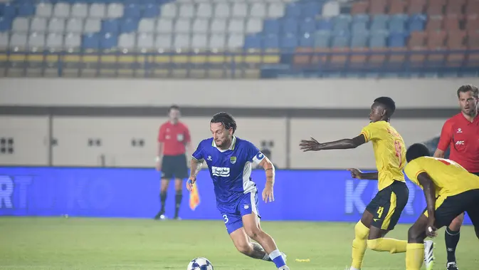 persib-vs-persija-akhirnya-digelar-di-jakarta,-marc-klok:-baik-untuk-sepak-bola-indonesia