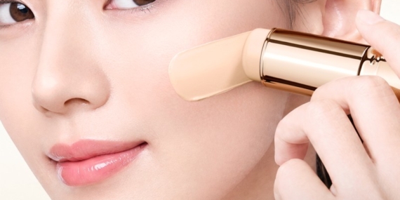 Baru! SKINTIFIC Rilis Cover Smooth Blurring Foundation Stick