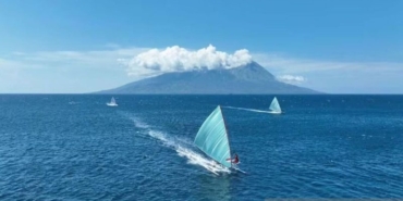 perahu-layar-sangiang-dan-tambora-gerakkan-ekowisata-berbasis-alam