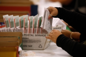 the-supreme-court-just-blocked-trump’s-efforts-to-control-mail-in-voting-for-the-midterms