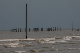 fungsi-giant-sea-wall-dibangun-di-pantura-&-target-selesainya