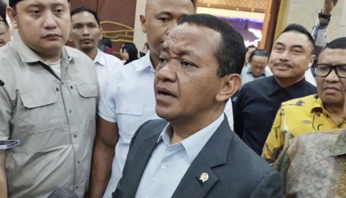 bahlil-pastikan-stok-bbm-subsidi-aman-dan-dorong-penyaluran-tepat-sasaran