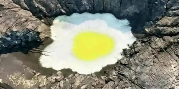 Ada “Telur Ceplok” di Kawah Gunung Anak Krakatau Usai Erupsi, Ini yang Terjadi