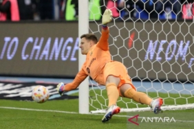 5-kiper-terbaik-dalam-sejarah-barcelona,-ada-valdes-dan-ter-stegen