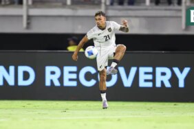 dean-james-semringah-dapat-comeback-ke-timnas-indonesia-untuk-fifa-asean-cup-2026