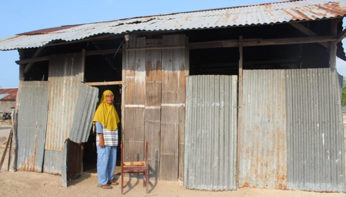 potret-pilu-siswa-sd-di-ntt:-belajar-di-kelas-reyot-tanpa-wc
