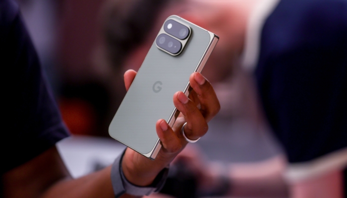 google’s-gemini-can-now-make-calls-for-you-on-pixel-phones