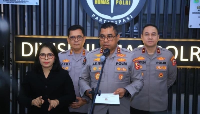 50-pati-polri-naik-pangkat,-roycke-harry-langie-jadi-komjen