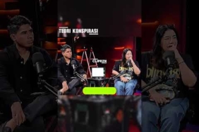 TEORI KONSPIRASI YANG MENJADI PERDEBATAN DUNIA 💯🧐#cliprzn #podcast #teorikonspirasi #fyp #viral