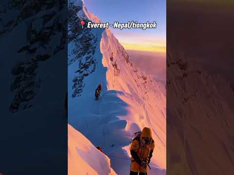 di indonesia juga ada loh #sevensummits #mountains #wisatainternasional #pendaki #trending