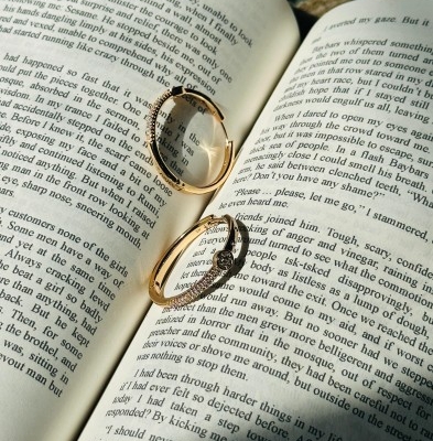 stylish!-ini-6-cara-mix-and-match-anting-hoop-kecil