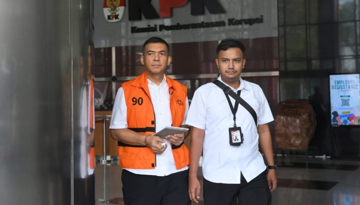 kpk-dalami-dugaan-silmy-karim-beri-uang-setiap-bimbingan-s3