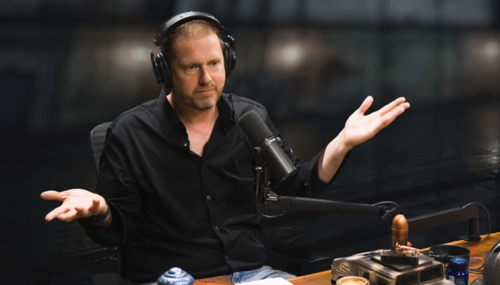 tim-heidecker-is-bringing-his-joe-rogan-parody-show-to-the-onion