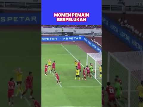 Momen Pemain Timnas Garuda Berpelukan Saat Gawang Hampir Kebobolan #Shorts #TimnasIndonesia